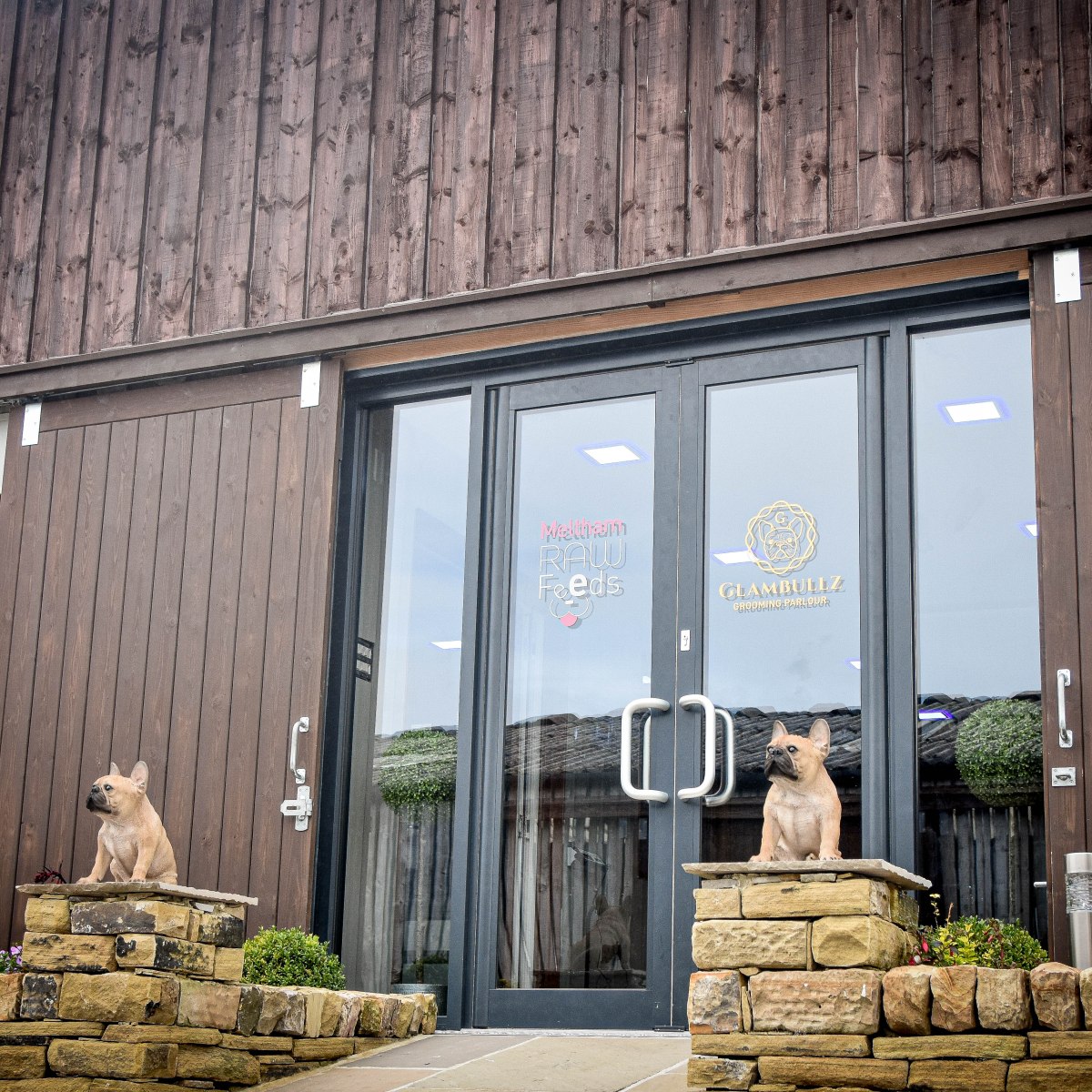 Welcome to Glambullz Dog Grooming &&nbsp;Kennels!